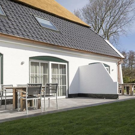 Spacious Farmhouse In De Cocksdorp With Private Terrace Екстер'єр фото