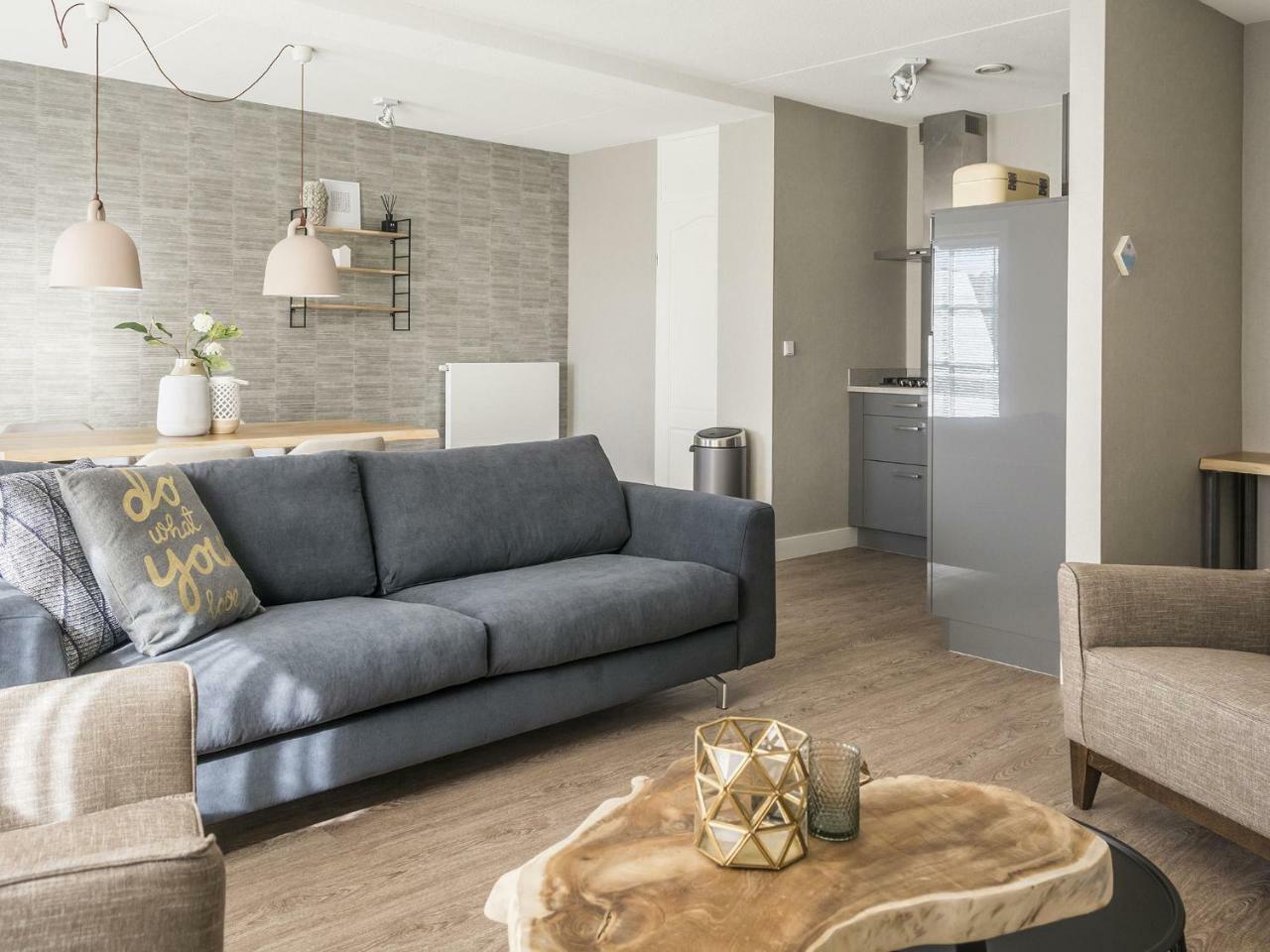 Spacious Farmhouse In De Cocksdorp With Private Terrace Екстер'єр фото